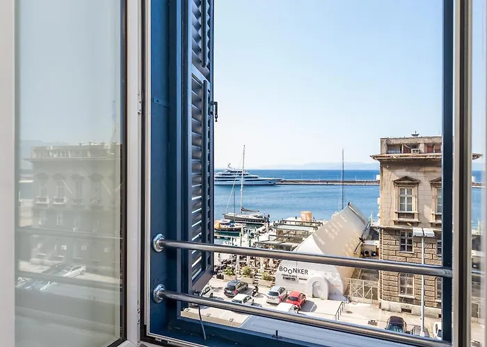 Luxury Karolina Riva 101m2 Apartment